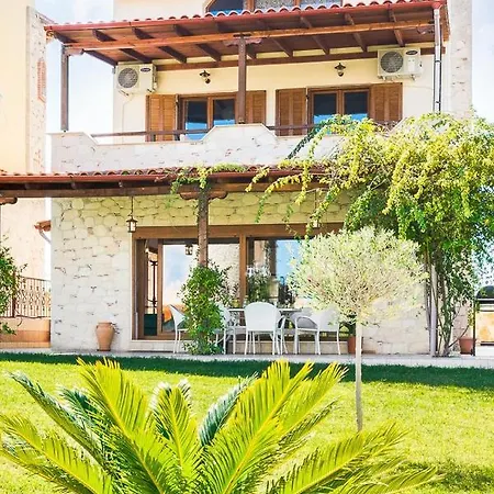 Uliana Kassandra Greece Holiday home *